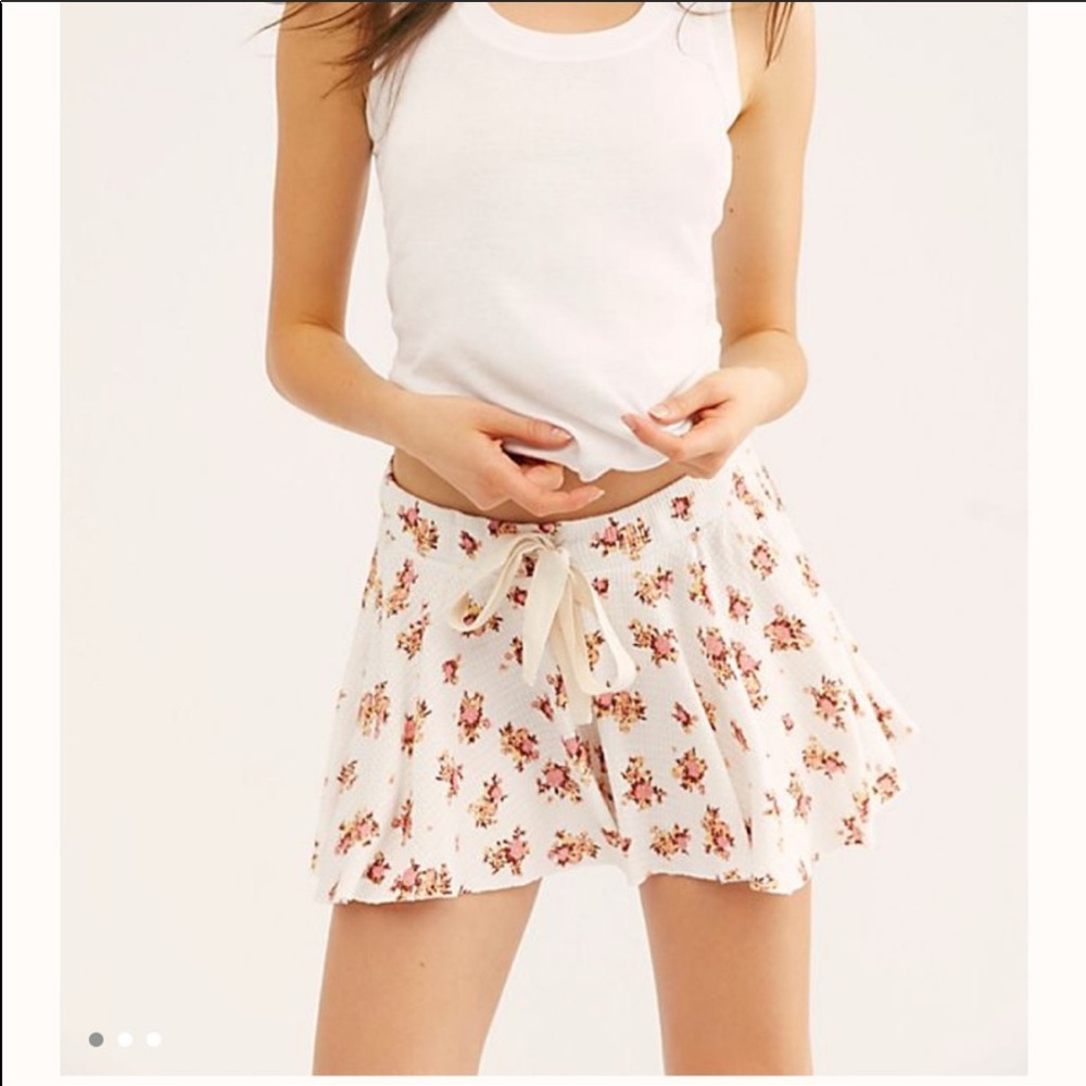 Free People Shorts NWT - Picture 5 of 5